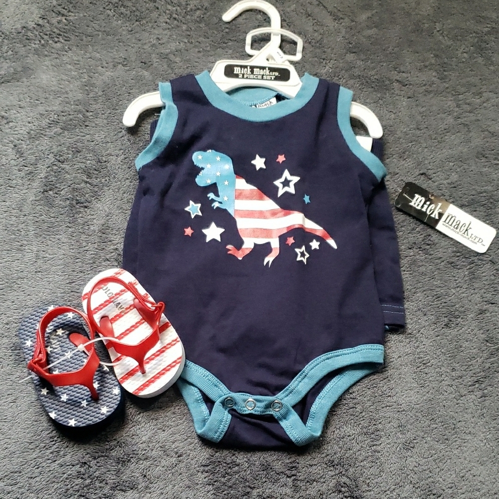 Old Navy Scandals And Mick Mack Dinosaur 2 Pc Set